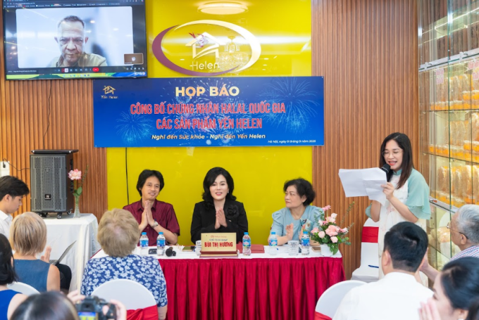 Lễ công bố thông tin sản phẩm yến chưng và yến thô nhận chứng nhận Sản phẩm Halal quốc gia. Ảnh: Công ty Helen Solar